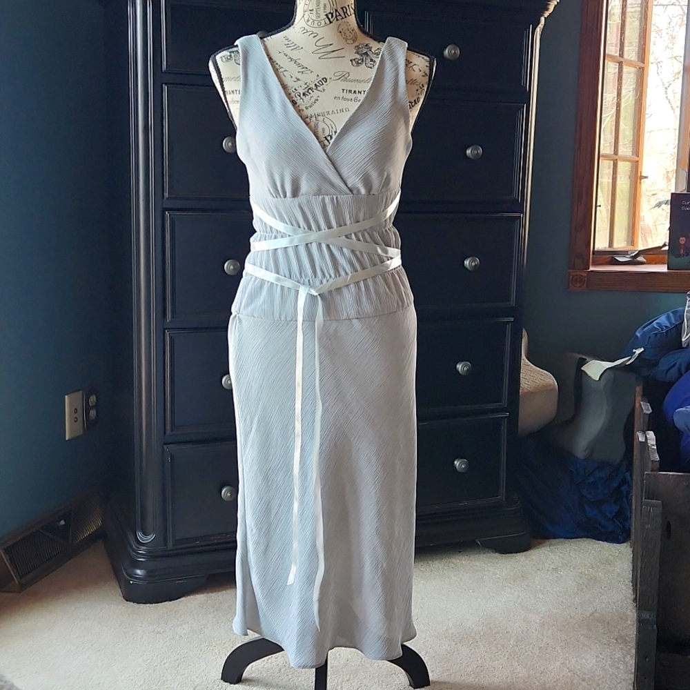 Beautiful Grecian style dress.